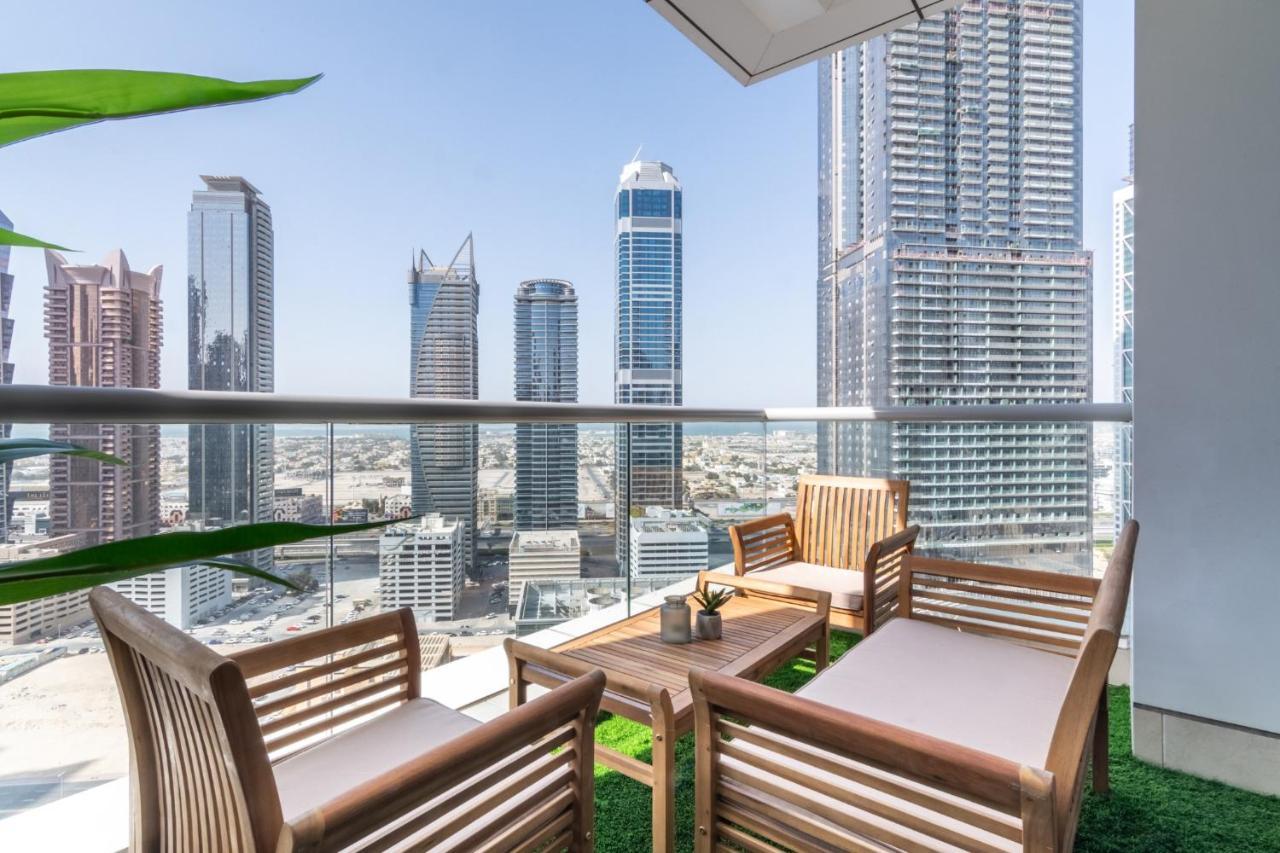 Scenic 2 Bedroom Apartment - Downtown Business Bay Dubai Eksteriør billede