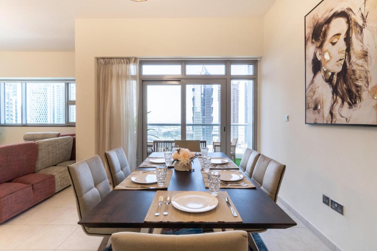 Scenic 2 Bedroom Apartment - Downtown Business Bay Dubai Eksteriør billede