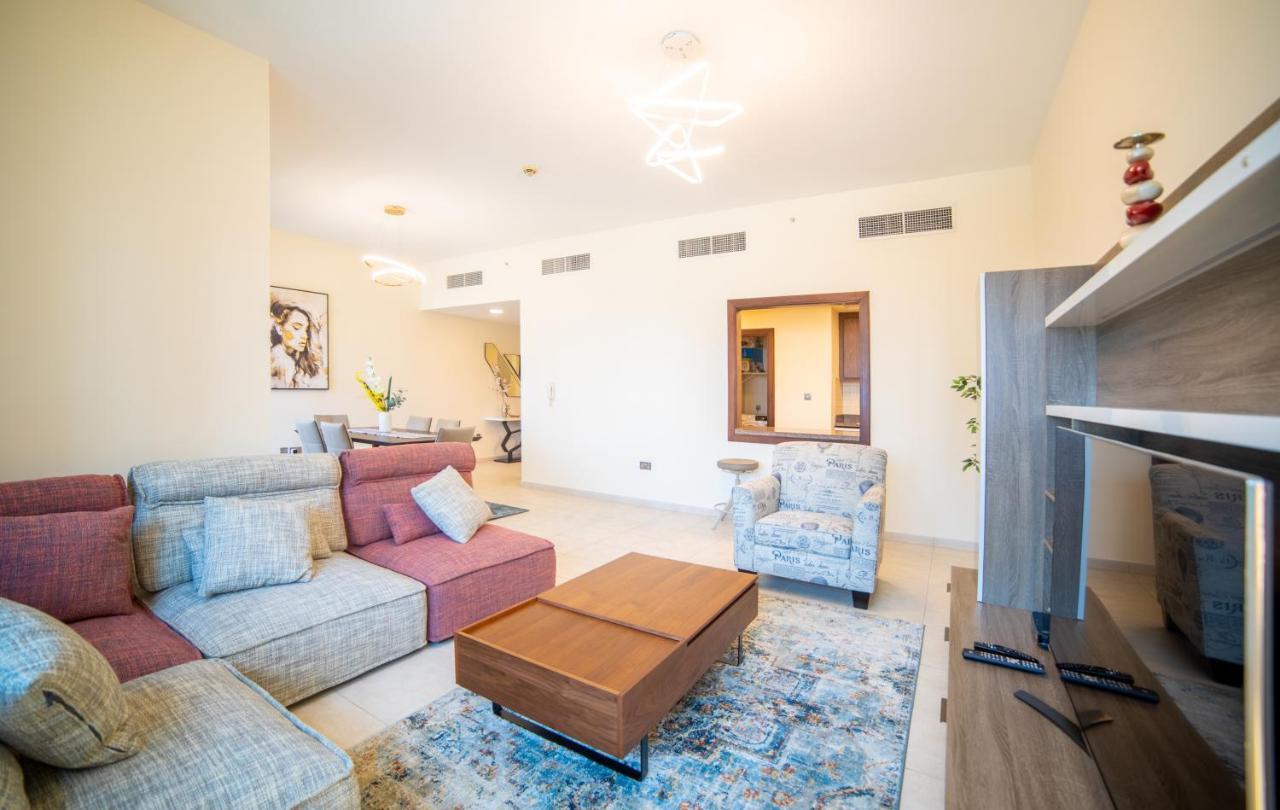Scenic 2 Bedroom Apartment - Downtown Business Bay Dubai Eksteriør billede