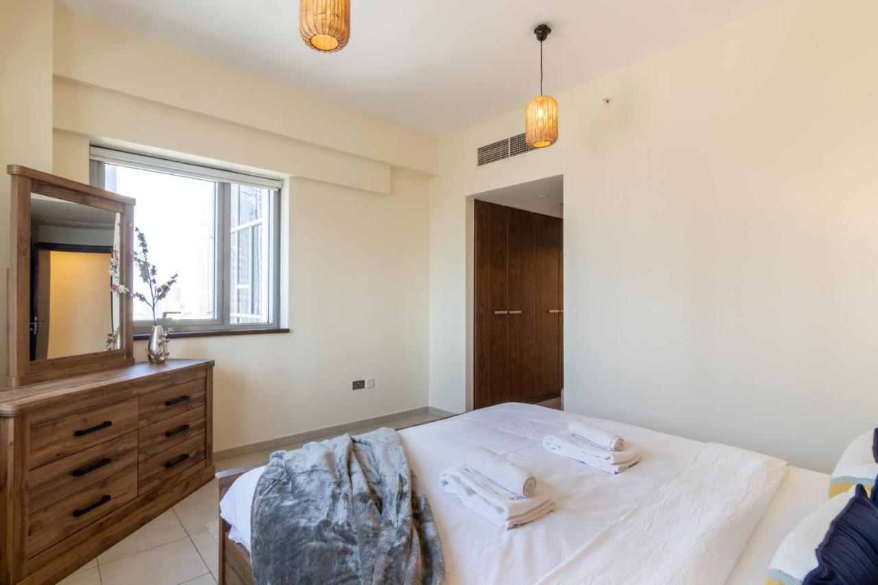 Scenic 2 Bedroom Apartment - Downtown Business Bay Dubai Eksteriør billede