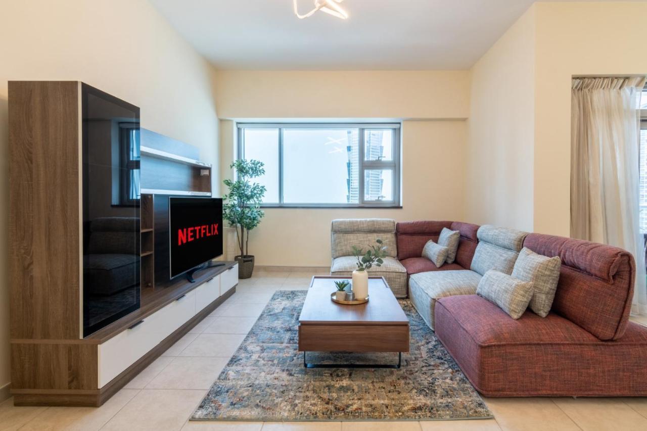 Scenic 2 Bedroom Apartment - Downtown Business Bay Dubai Eksteriør billede