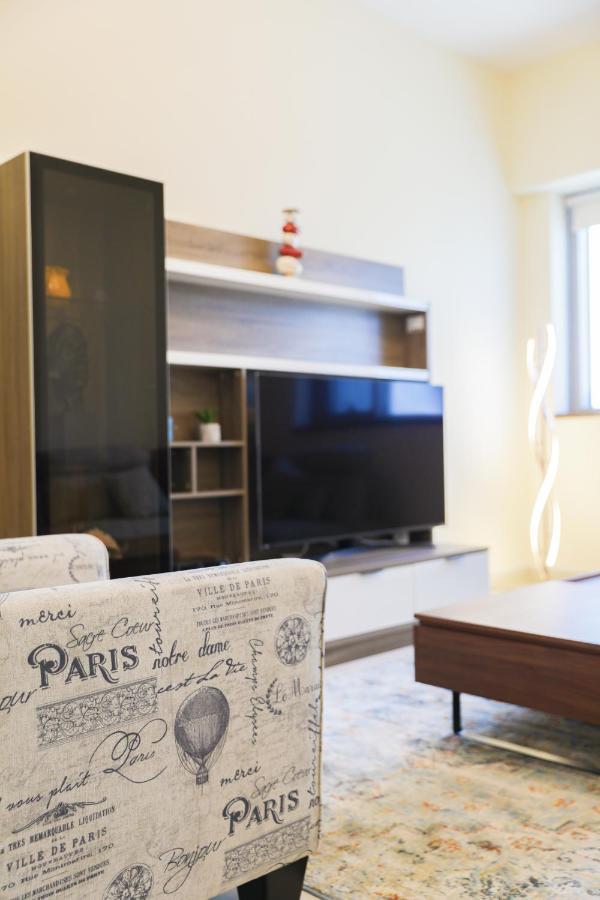 Scenic 2 Bedroom Apartment - Downtown Business Bay Dubai Eksteriør billede