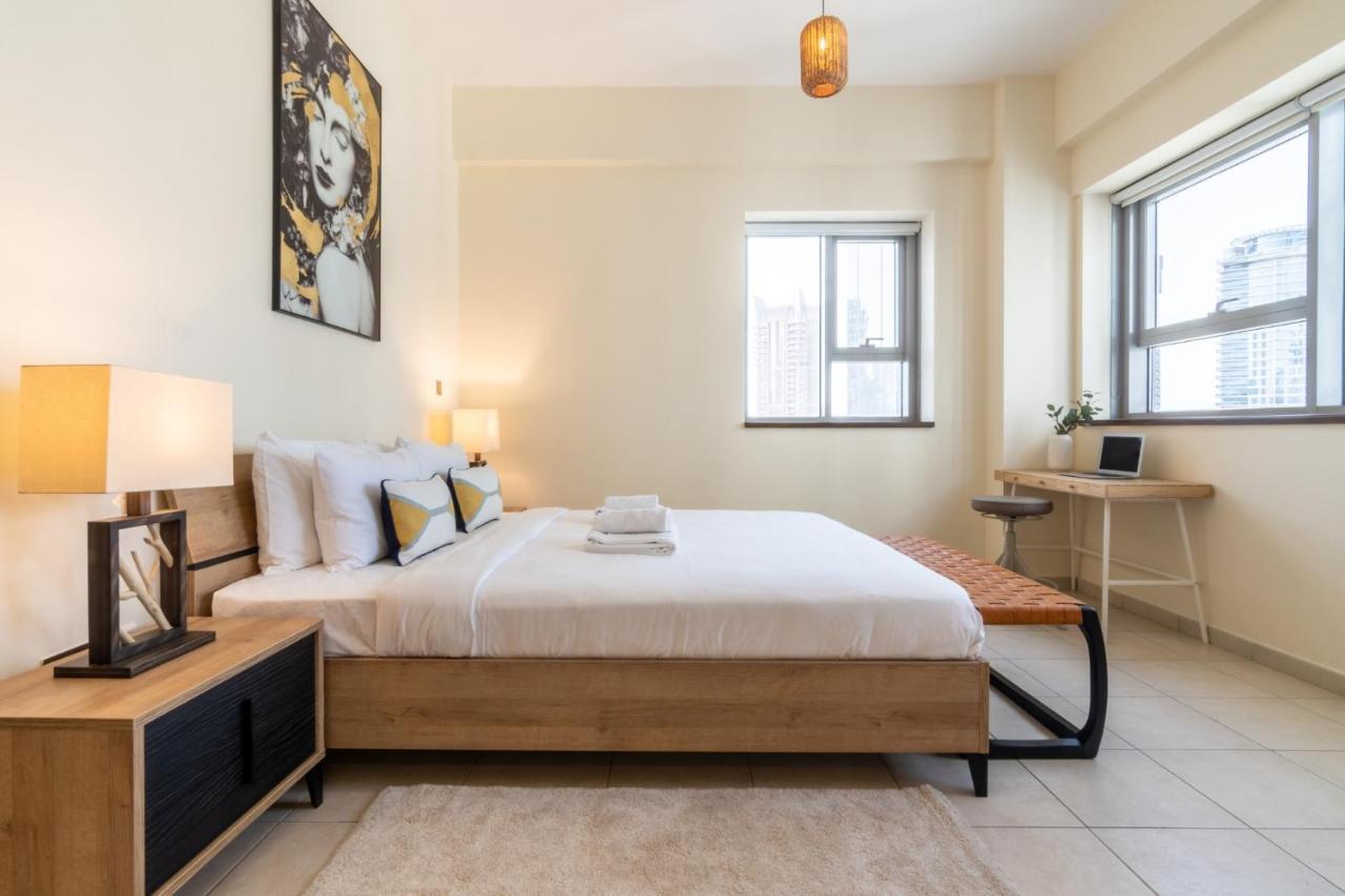 Scenic 2 Bedroom Apartment - Downtown Business Bay Dubai Eksteriør billede