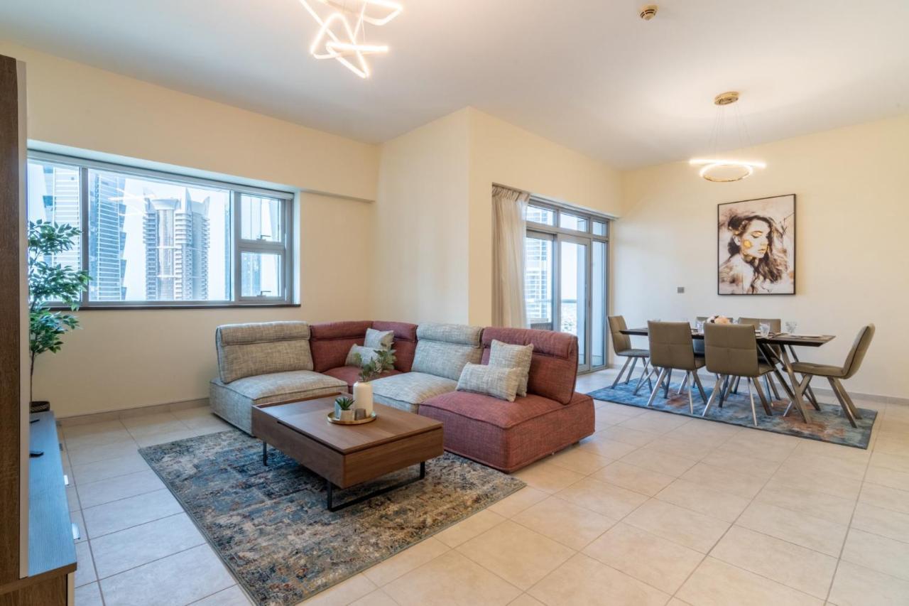 Scenic 2 Bedroom Apartment - Downtown Business Bay Dubai Eksteriør billede
