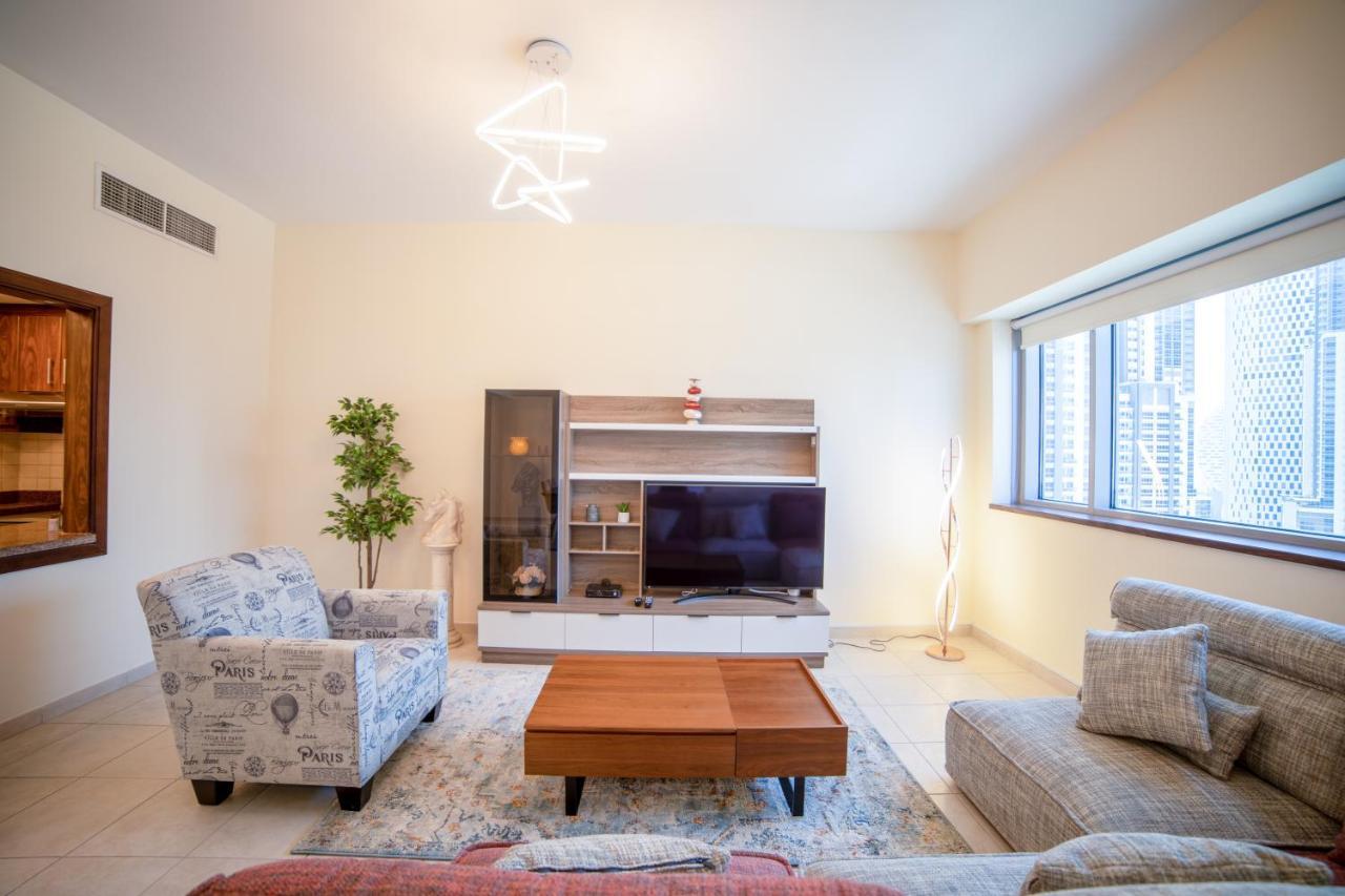Scenic 2 Bedroom Apartment - Downtown Business Bay Dubai Eksteriør billede