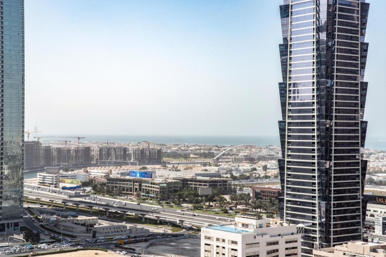 Scenic 2 Bedroom Apartment - Downtown Business Bay Dubai Eksteriør billede